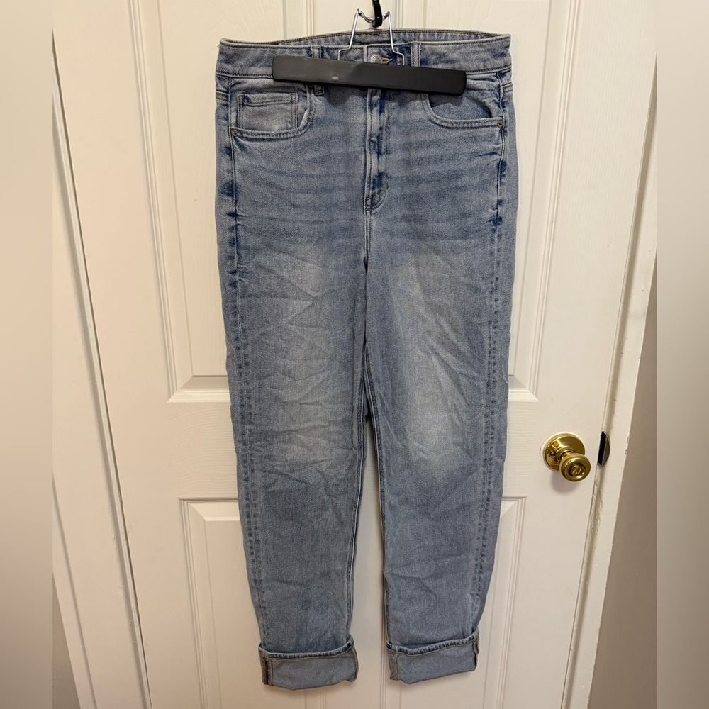 American Eagle Mom Straight Jean Size 8 Extra Long